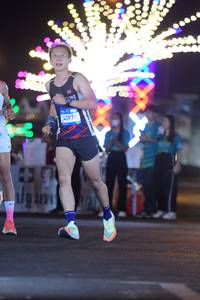 BIB: 43978
                            <button type="button" onclick="openModal(22981229)" class="btn btn-primary btn-sm float-right btn-popup" data-toggle="modal" data-target=".modal-high-quality">
                        <i class="fas fa-shopping-cart"></i> Add to Cart
                    </button>
                                            <button type="button" onclick="isThisMe(22981229, true)" class="btn btn-success btn-sm float-right btn-popup btn-isme hidden" data-toggle="tooltip" data-placement="bottom" title="นี่คือรูปของคุณใช่ไหม คลิกที่นี่เพื่อเอาเข้าอัลบั้ม">
                        <i class="fas fa-plus"></i> Add to album
                    </button>
                    <button type="button" onclick="isThisMe(22981229, false)" class="btn btn-warning btn-sm float-right btn-popup btn-isnotme hidden">
                        <i class="fas fa-ban"></i> Remove from album
                    </button>